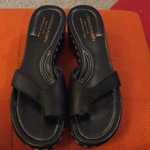 Donald Pliner sandles